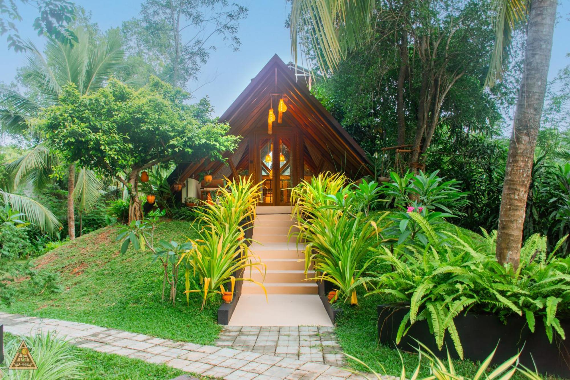 The Triangle Tangalle Exterior photo