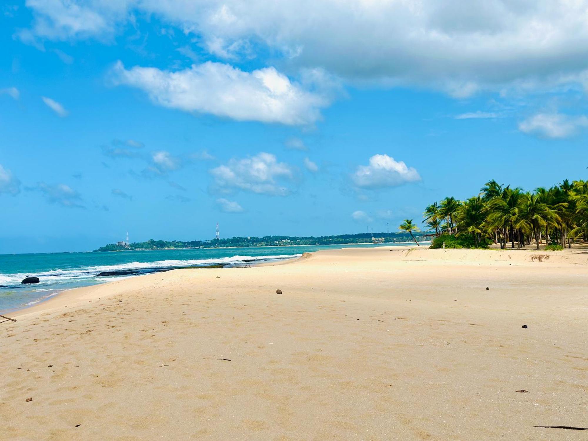 The Triangle Tangalle Exterior photo