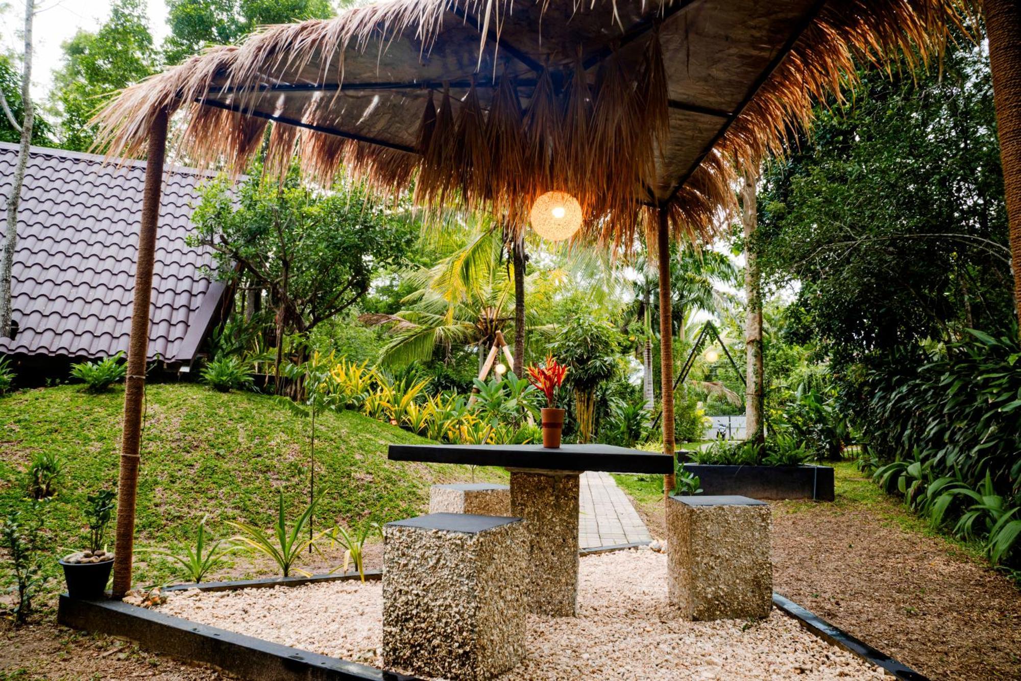 The Triangle Tangalle Exterior photo