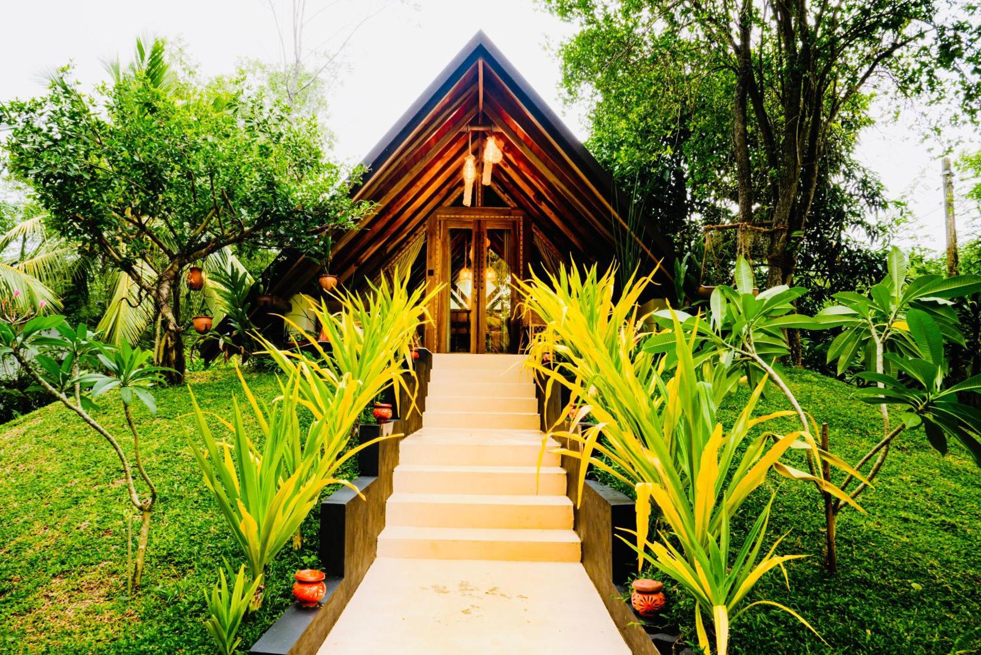 The Triangle Tangalle Exterior photo